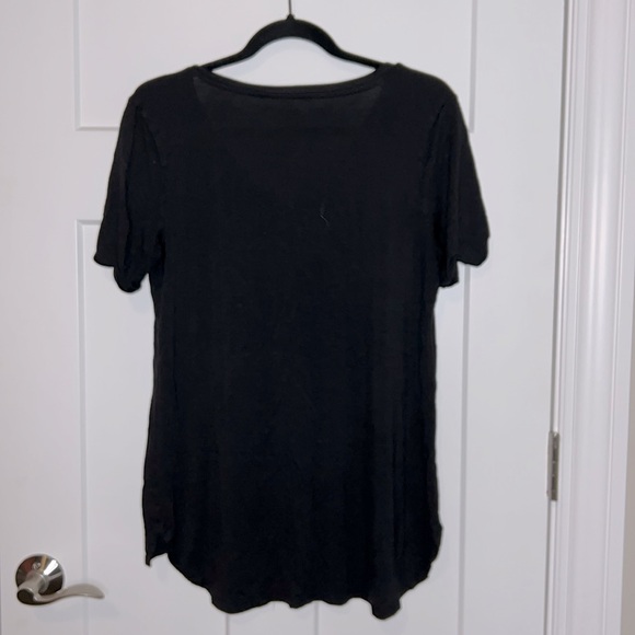 High-Low Pocket Short Sleeve Tee - Picture 2 of 3